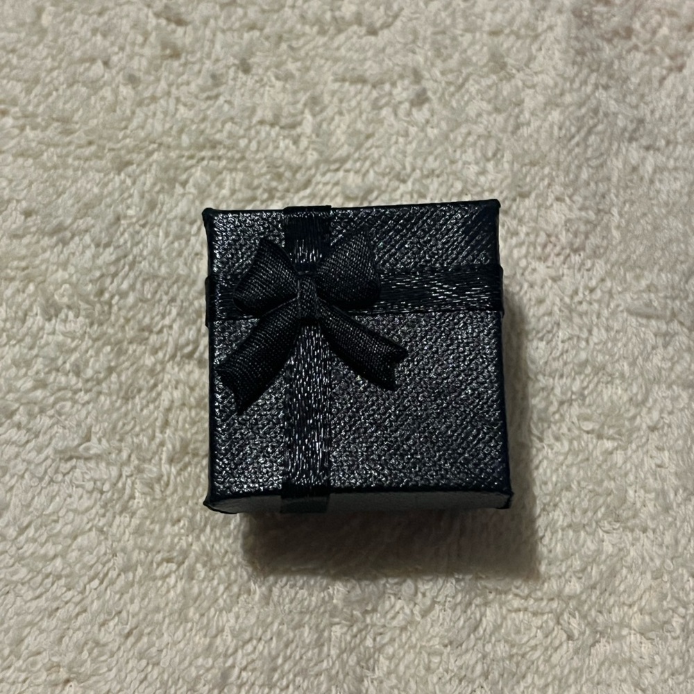 COPY - Swarovski Crystal Gold Earrings - Picture 2 of 6